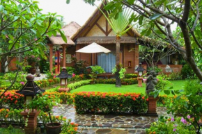 Raveena 1 BR Classic Garden Room Double ZN139